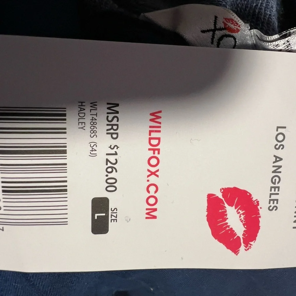 NWT Wildfox sz M MSR 128 $ - Picture 6 of 6